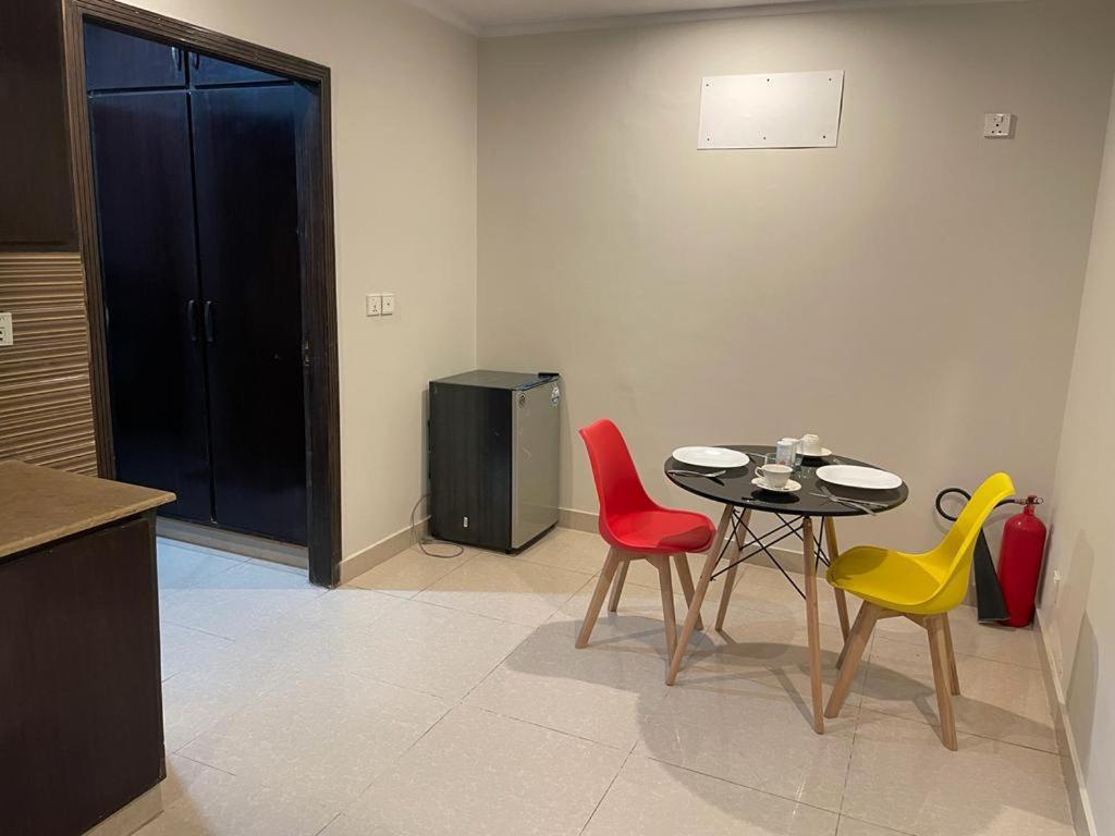 라왈핀디 Marine Tower 아파트 외부 사진